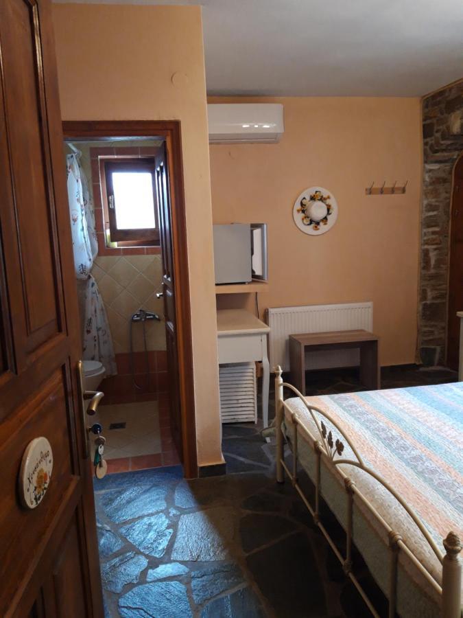 Guest House "Aspasia" Lafkos Exterior foto
