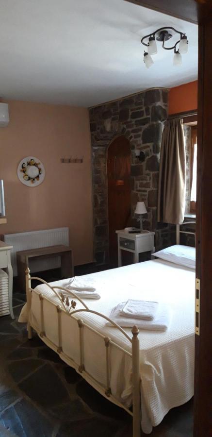 Guest House "Aspasia" Lafkos Exterior foto